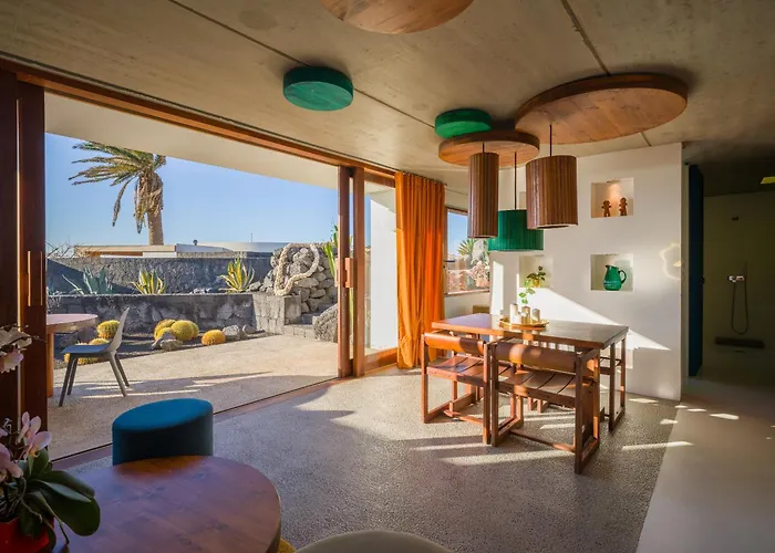 Canaryislandshost I Soul Famara