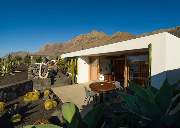 Canaryislandshost I Soul Famara