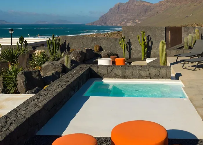 Canaryislandshost I Soul Famara