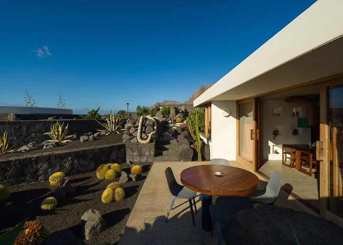 Canaryislandshost I Soul Famara