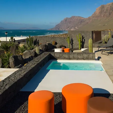 Canaryislandshost I Soul Фамара